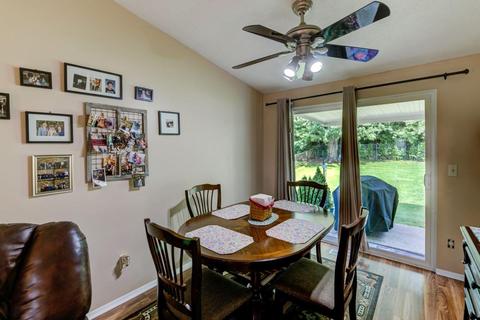 665 Holiday Dr, Cincinnati, OH 45245 photo 7