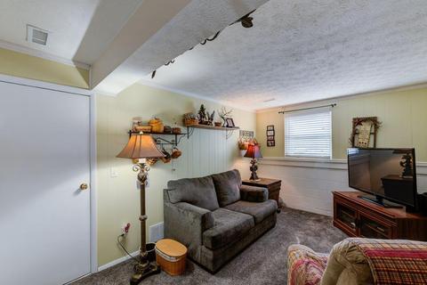 665 Holiday Dr, Cincinnati, OH 45245 photo 25