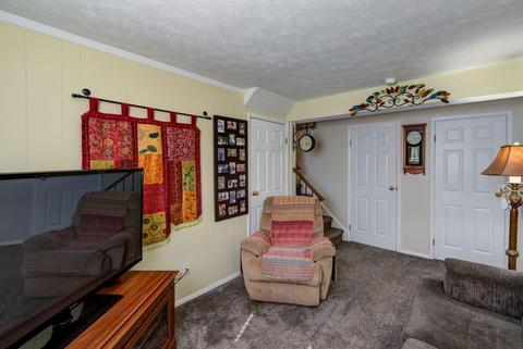 665 Holiday Dr, Cincinnati, OH 45245 photo 26