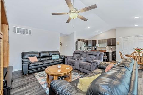 2160 Pumpkin Ridge Ct, Hamilton, OH 45013 photo 11