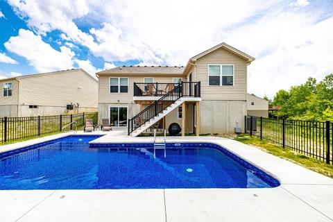2160 Pumpkin Ridge Ct, Hamilton, OH 45013 photo 3