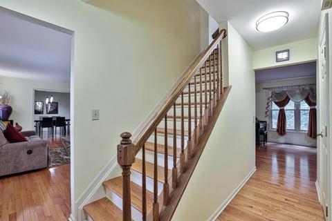 8689 Totempole Dr, Cincinnati, OH 45249 photo 4