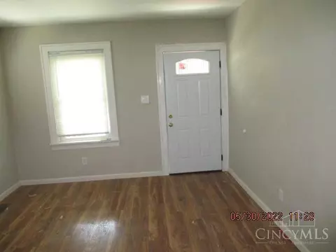 18 Ridgeway Rd, Cincinnati, OH 45216 photo 8