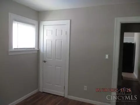 18 Ridgeway Rd, Cincinnati, OH 45216 photo 6