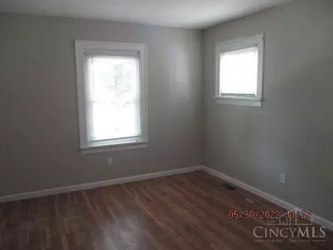 18 Ridgeway Rd, Cincinnati, OH 45216 photo 4