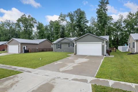 525 Mill St, Blanchester, OH 45107 photo 3