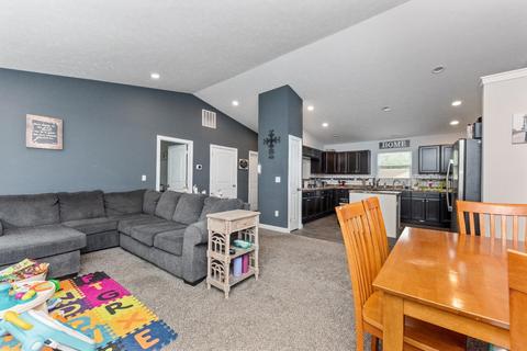 525 Mill St, Blanchester, OH 45107 photo 17