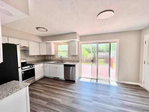 1745 Sunset Dr, Hamilton, OH 45013 photo 3
