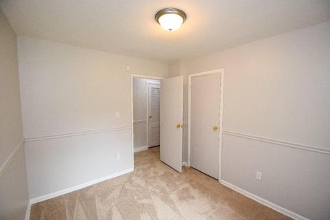 2429 Schon Dr, Cincinnati, OH 45231 photo 14