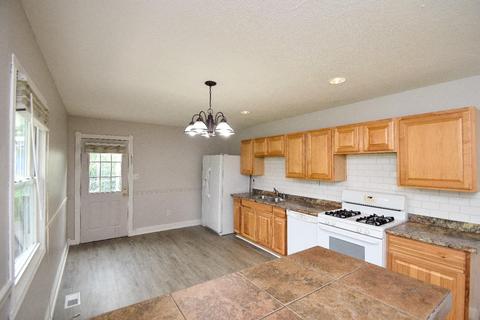 2429 Schon Dr, Cincinnati, OH 45231 photo 7