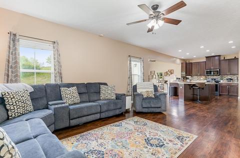 6855 Bragg Ln, Harrison, OH 45030 photo 2