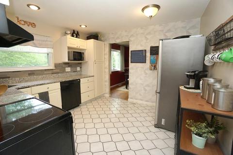1046 Pinehollow Ln, Cincinnati, OH 45231 photo 10