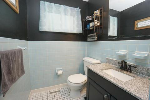 1046 Pinehollow Ln, Cincinnati, OH 45231 photo 18