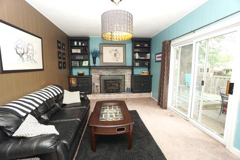 1046 Pinehollow Ln, Cincinnati, OH 45231 photo 5