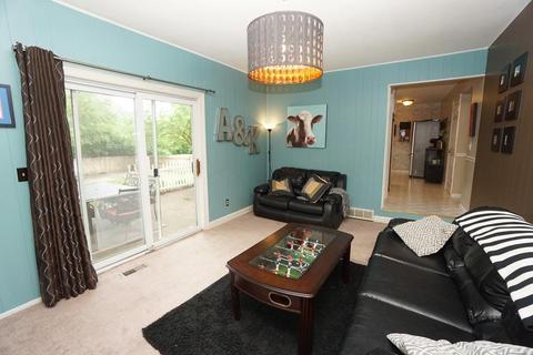 1046 Pinehollow Ln, Cincinnati, OH 45231 photo 6