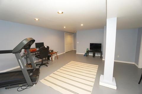 1046 Pinehollow Ln, Cincinnati, OH 45231 photo 29