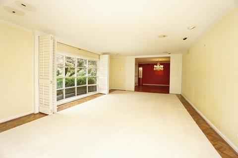 7900 Springvalley Dr, Cincinnati, OH 45236 photo 6