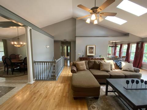 937 Locust Ln, Cincinnati, OH 45245 photo 13