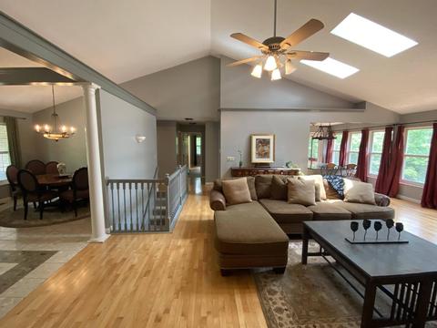 937 Locust Ln, Cincinnati, OH 45245 photo 14