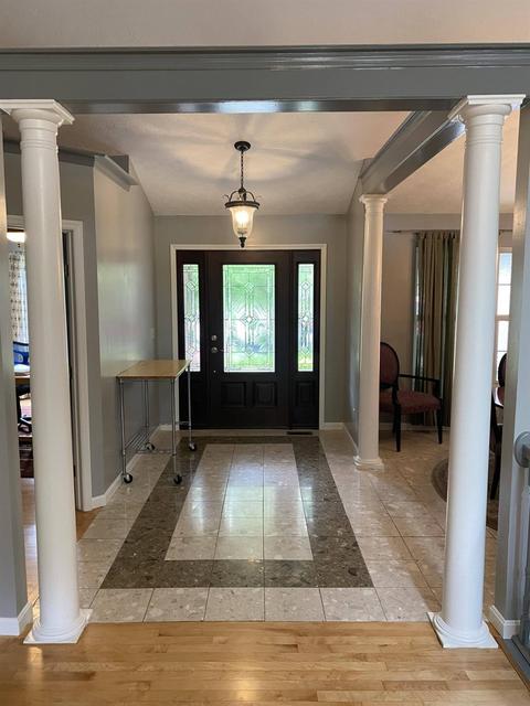 937 Locust Ln, Cincinnati, OH 45245 photo 7