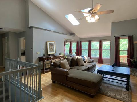 937 Locust Ln, Cincinnati, OH 45245 photo 12