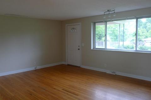 4075 Dove St, Cincinnati, OH 45245 photo 2