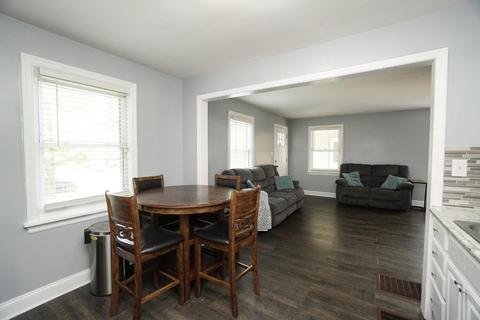 6 Damon Rd, Greenhills, OH 45218 photo 6