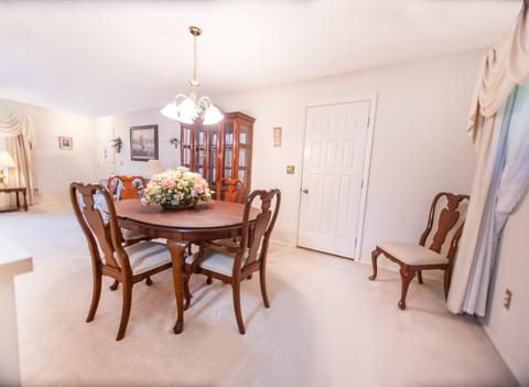 9876 Shellbark Ln, Cincinnati, OH 45231 photo 4
