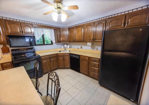 9876 Shellbark Ln, Cincinnati, OH 45231 photo 11