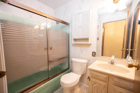 9876 Shellbark Ln, Cincinnati, OH 45231 photo 23