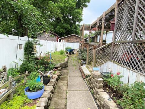 27 Ridgeway Rd, Cincinnati, OH 45216 photo 9
