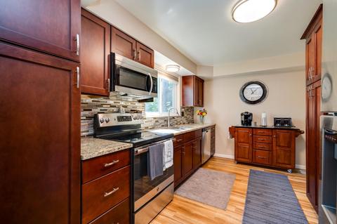 1015 Newcastle Dr, Cincinnati, OH 45231 photo 10