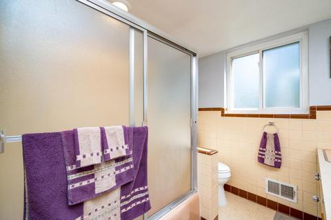 1015 Newcastle Dr, Cincinnati, OH 45231 photo 18