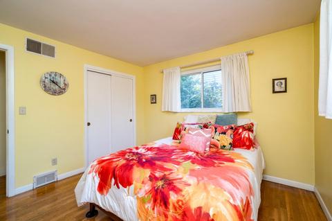1015 Newcastle Dr, Cincinnati, OH 45231 photo 24