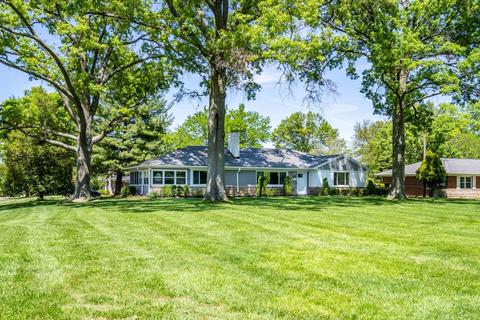 3614 Galbraith Rd, Cincinnati, OH 45236 photo 2