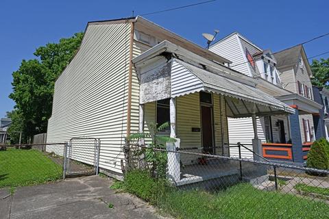 1620 Powers St, Cincinnati, OH 45223 photo 3