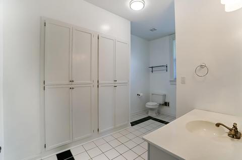 2901 Markbreit Ave, Cincinnati, OH 45209 photo 21
