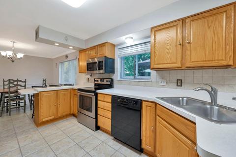 4975 Twinbrook Ct, Blue Ash, OH 45242 photo 10