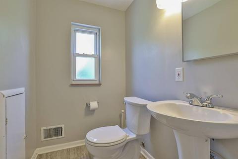 34 Imbler Dr, Greenhills, OH 45218 photo 14