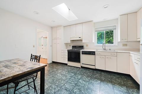 6648 Michael Dr, Cincinnati, OH 45243 photo 9