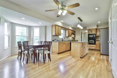 6864 Foxfield Dr, Mason, OH 45040 photo 14