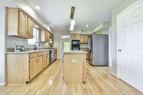 6864 Foxfield Dr, Mason, OH 45040 photo 11