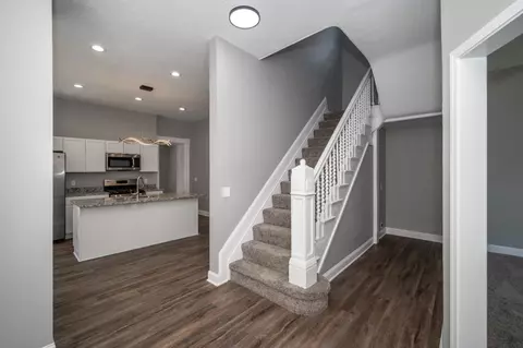 477 Crestline Ave, Cincinnati, OH 45205 photo 2
