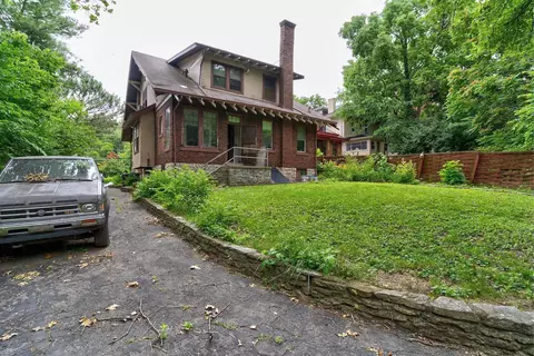 677 Riddle Rd, Cincinnati, OH 45220 photo 11
