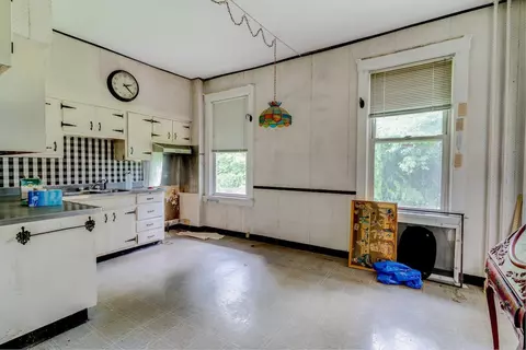 677 Riddle Rd, Cincinnati, OH 45220 photo 20