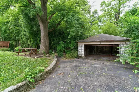 677 Riddle Rd, Cincinnati, OH 45220 photo 10
