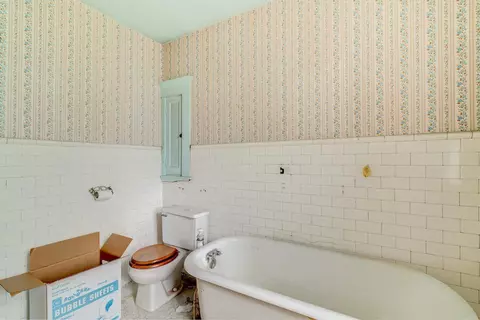 677 Riddle Rd, Cincinnati, OH 45220 photo 35