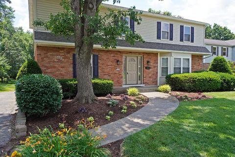 979 Springbrook Dr, Cincinnati, OH 45224 photo 2
