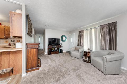 9696 Crestbrook Dr, Cincinnati, OH 45231 photo 6