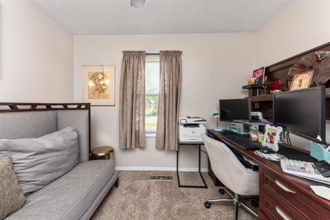 9696 Crestbrook Dr, Cincinnati, OH 45231 photo 20